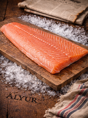 Premium Whole Side of Fresh Skinless Salmon Fillet ~ 1kg (vacuumized), price per kg